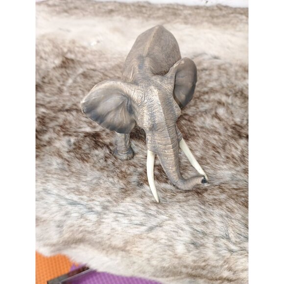 Schleich African Elephant Figurine Hand-Painted Collectible Wildlife Toy‎ - Picture 3 of 6